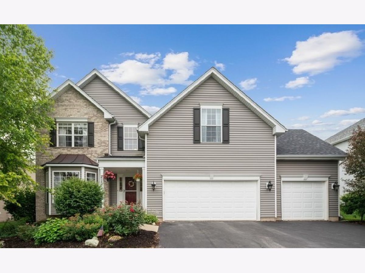 Homes Rented Deerbrook Aurora Illinois, 2150 Roaring Creek