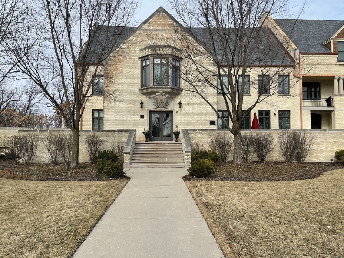 Condos & Townhomes & Homes Sold Fort Sheridan Highland Park Illinois, 213 Leonard Wood North