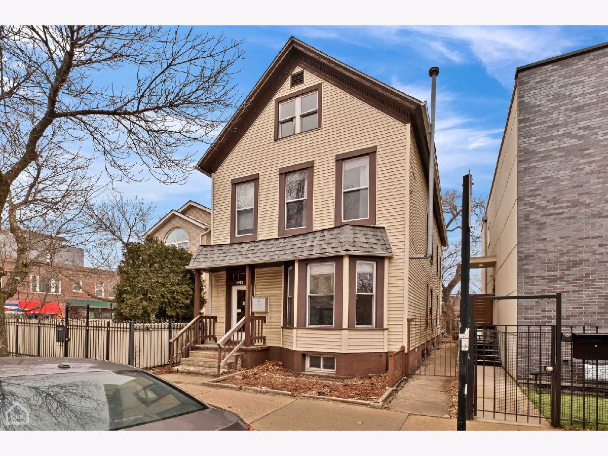 Condos & Townhomes & Homes Sold Logan Square Chicago Illinois, 2952 Lyndale
