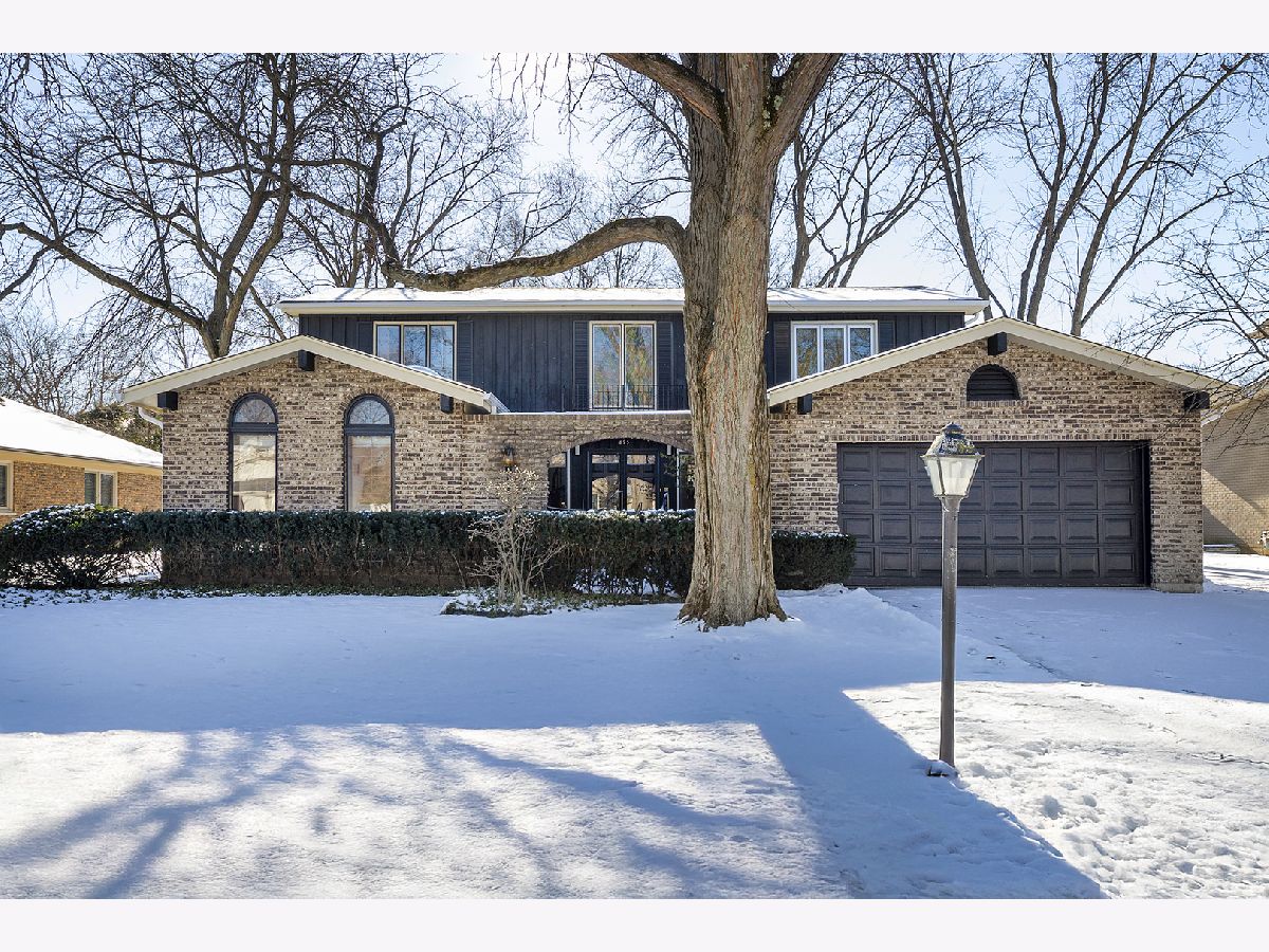 Homes Sold North Trail Deerfield Illinois, 895 Mountain