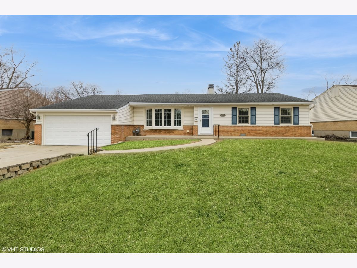 Homes Rented Winston Park Palatine Illinois, 1414 Gloria