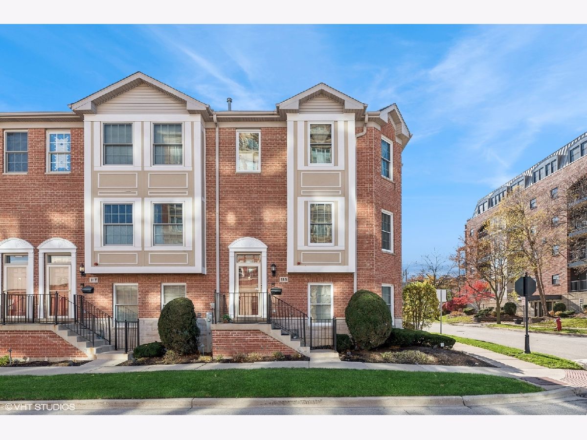 Townhomes Sold Fountain Terrace Arlington Heights Illinois, 115 Sigwalt