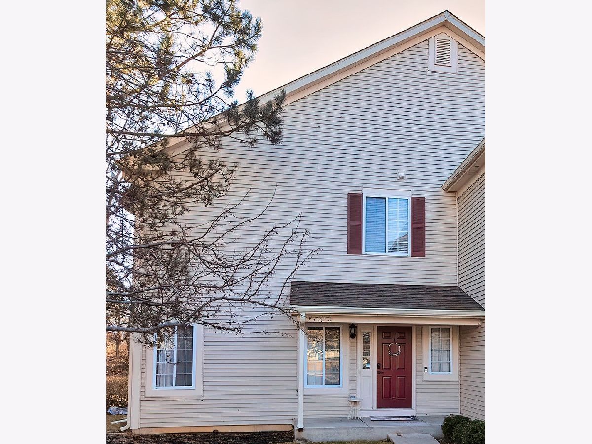Condos & Townhomes Sold Carriage Homes Of Fox Ri Fox Lake Illinois, 653 Windsor