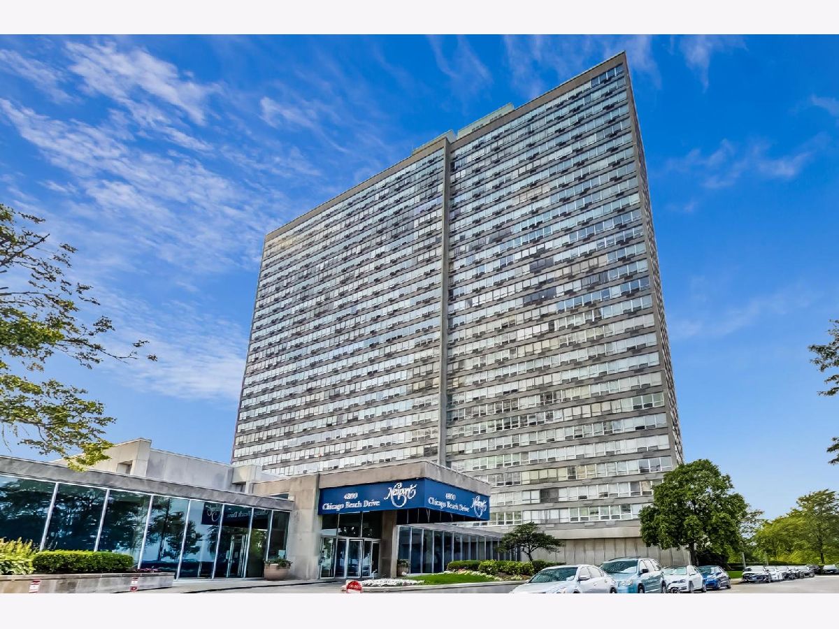 Condominiums Sold Newport Condominiums Chicago Illinois, 4800 Chicago Beach