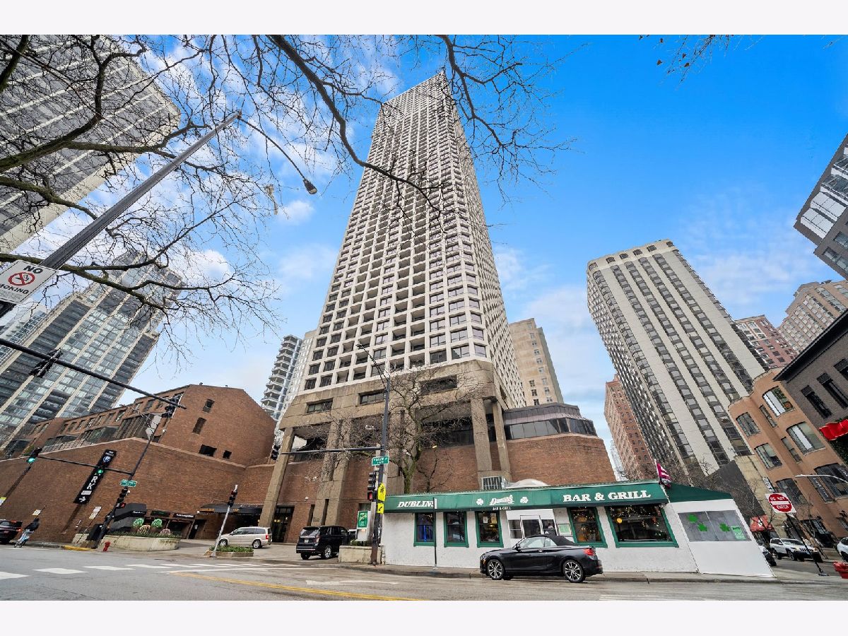 Condos & Townhomes Sold Newberry Plaza Chicago Illinois, 1030 State
