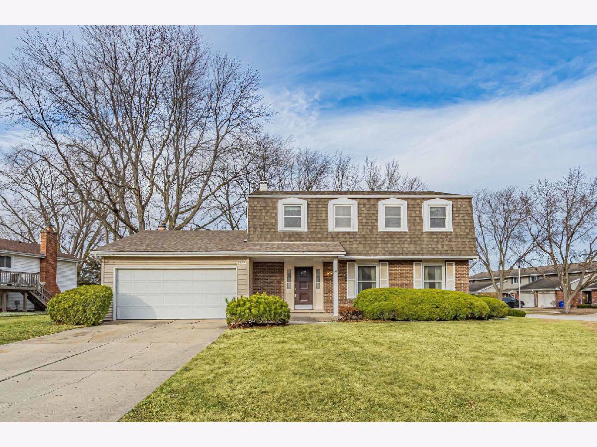 Homes & Townhomes & Condos Sold Briarcliffe Wheaton Illinois, 1581 Groton