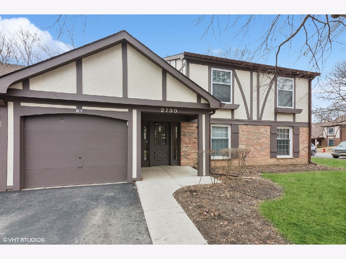 Condominiums & Homes Sold Willow Bend Rolling Meadows Illinois, 2730 Northampton