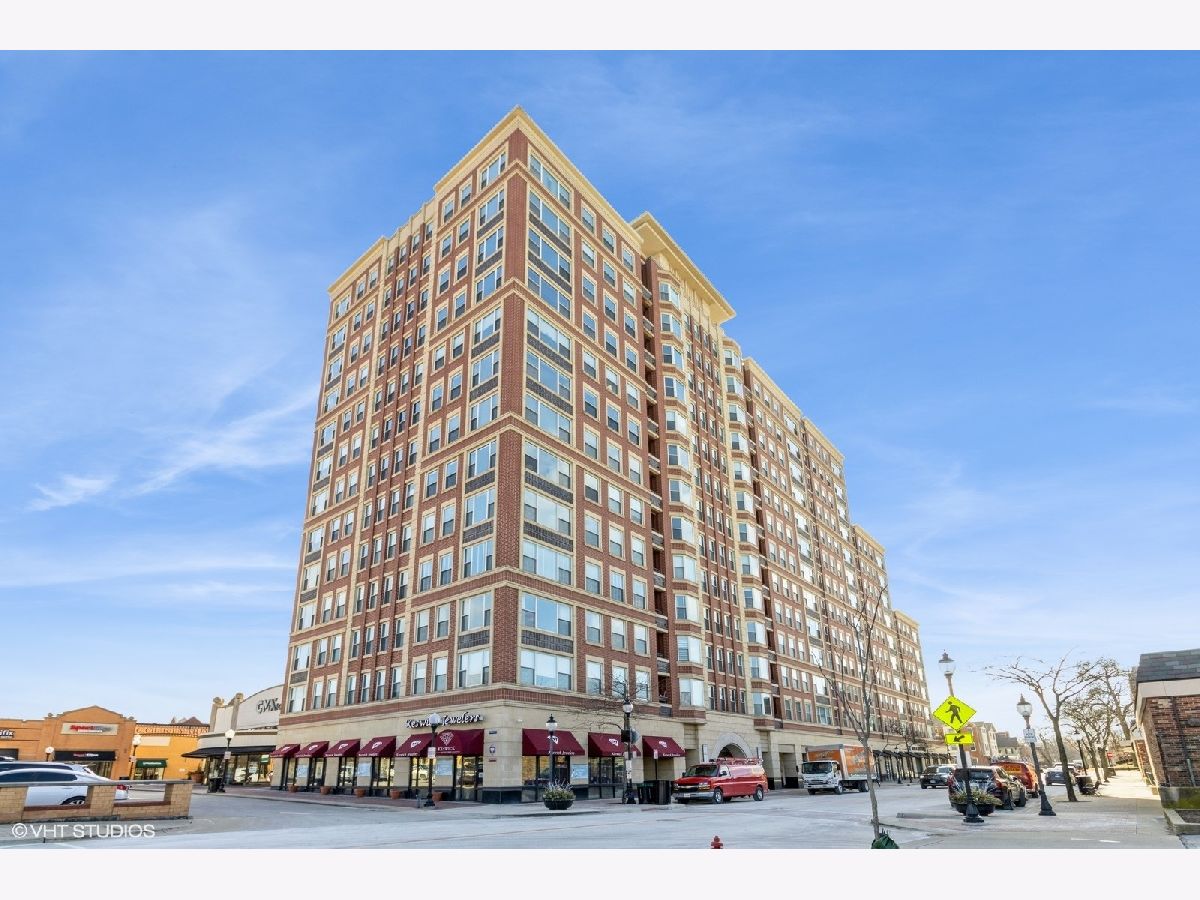 Condominiums Sold Arlington Town Square Arlington Heights Illinois, 77 Evergreen