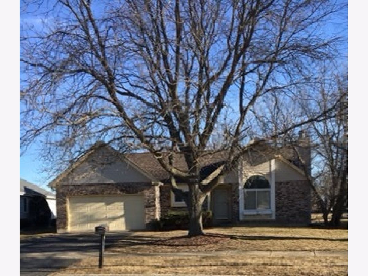 Homes Sold Kensington Lakes Aurora Illinois, 1135 Newcastle