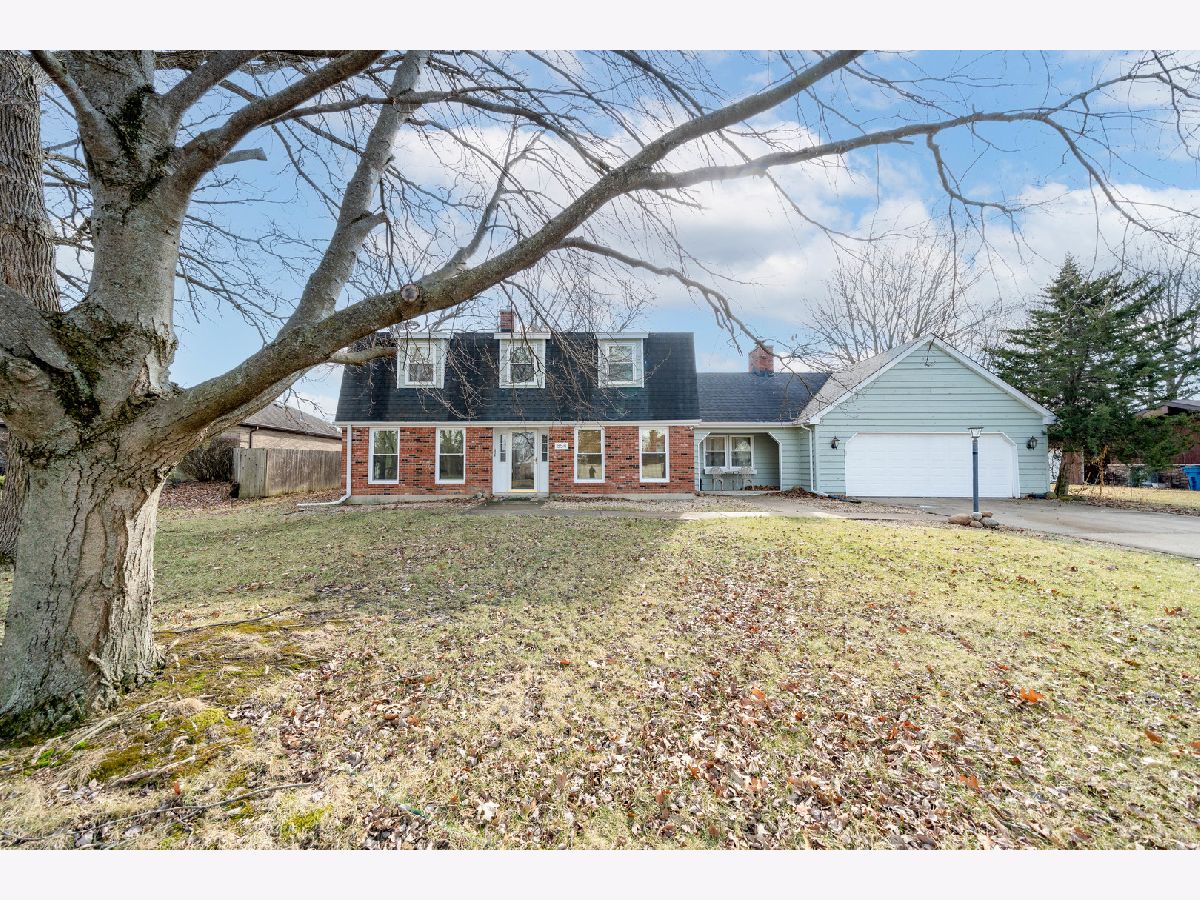 Sold Dyer Indiana, 854 Graegin