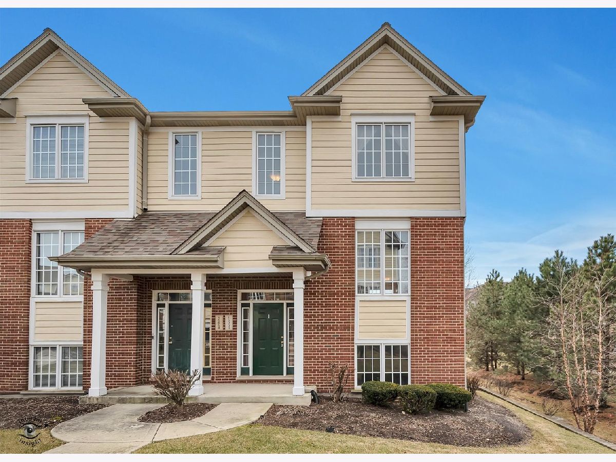 Townhomes & Homes Sold Colette Highlands Orland Park Illinois, 15656 Scotsglen