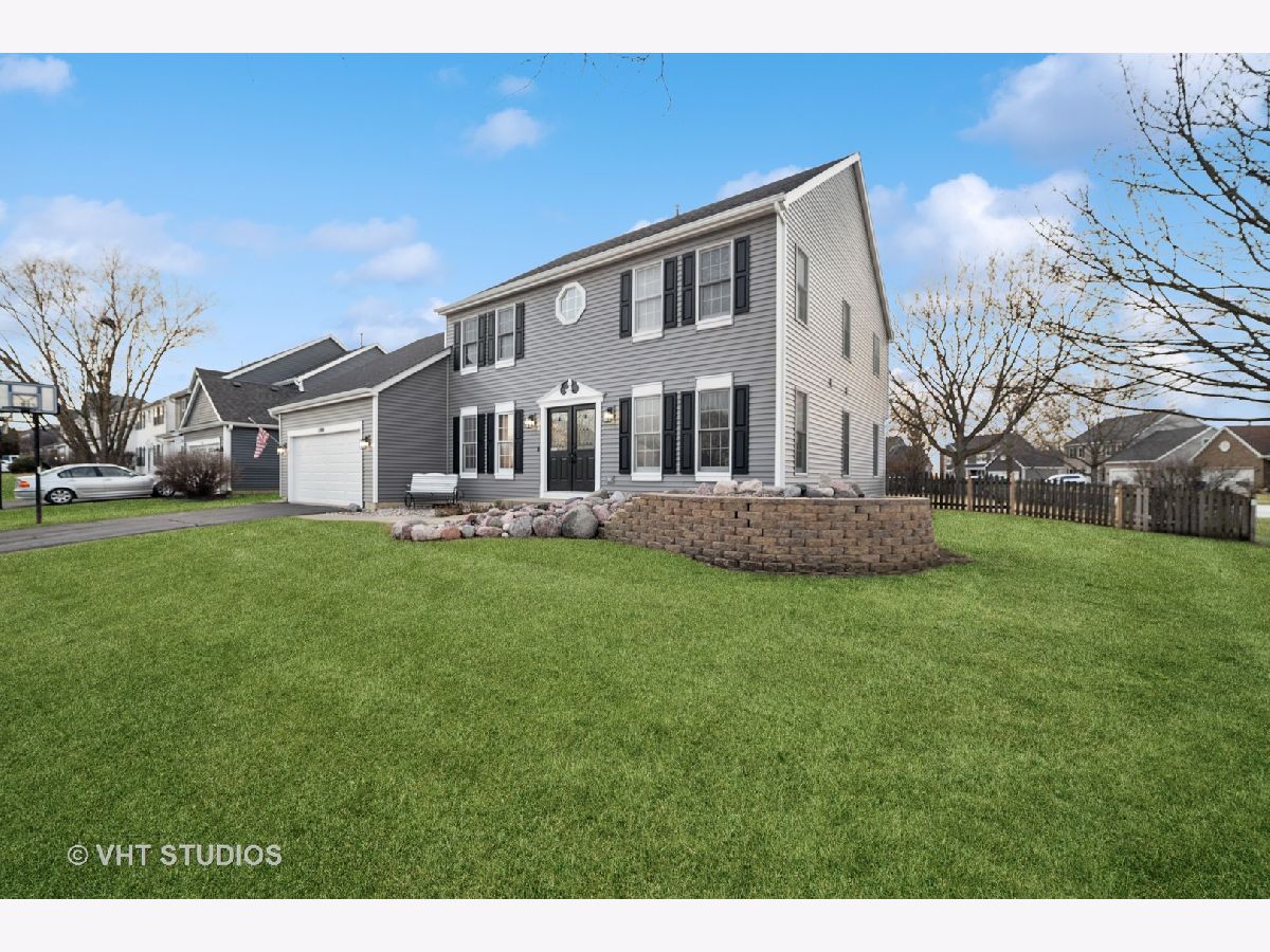 Homes Sold Woodbridge South Elgin Illinois, 1300 Umbdenstock