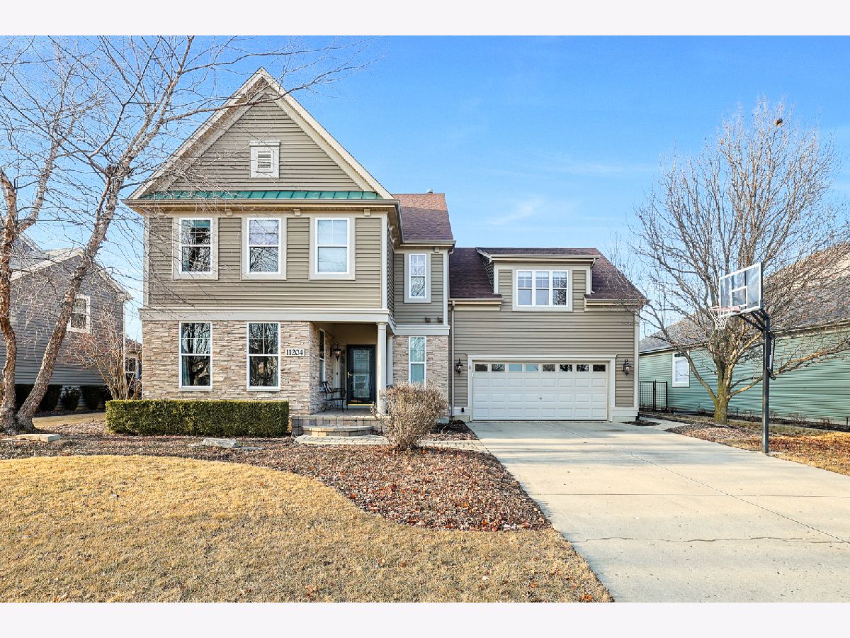 Homes & Townhomes & Condos Sold Covington Lakes Huntley Illinois, 11204 Caldwell