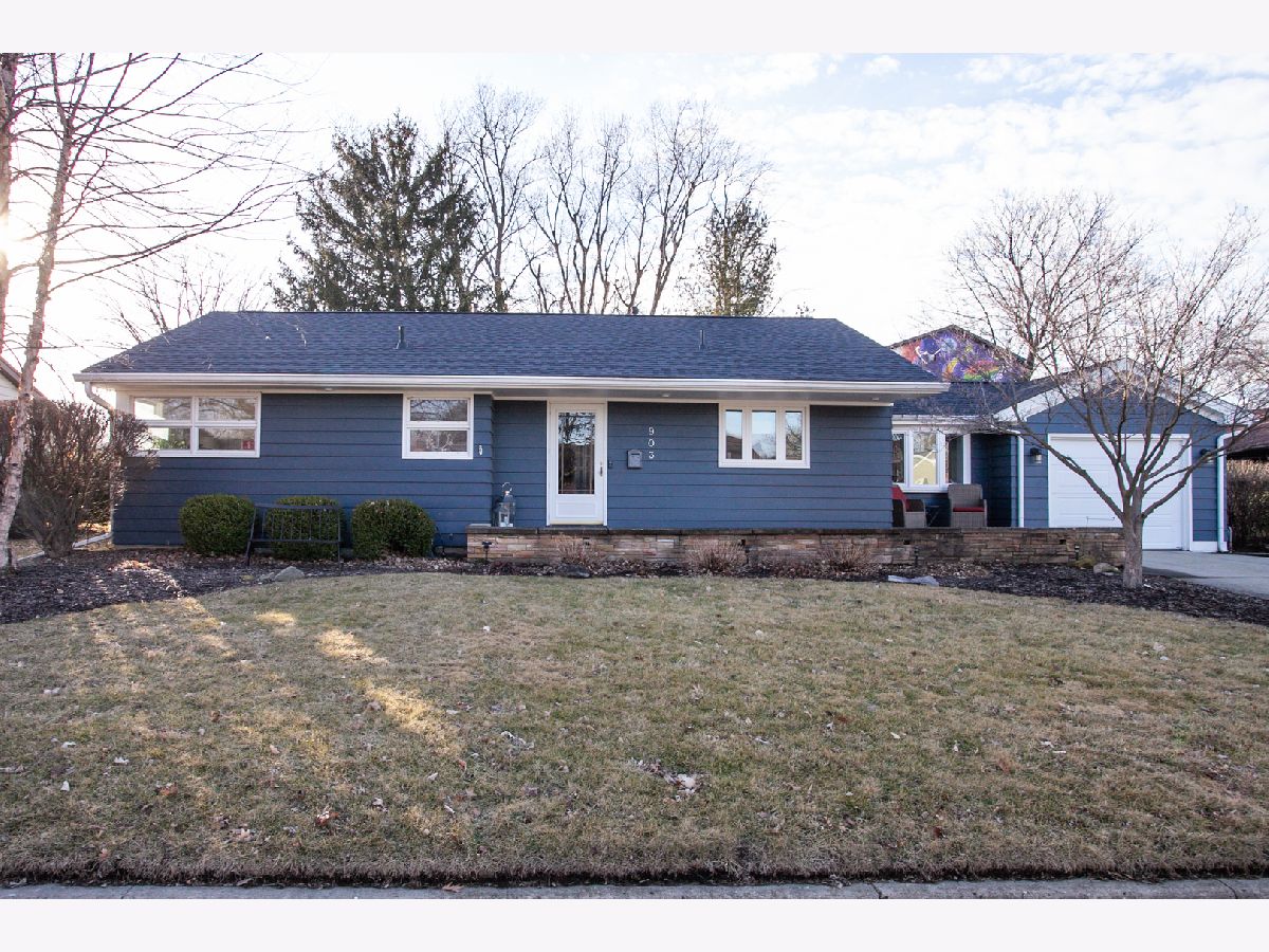 Homes & Condos & Townhomes Sold Town & Country Bloomington Illinois, 903 Birchwood