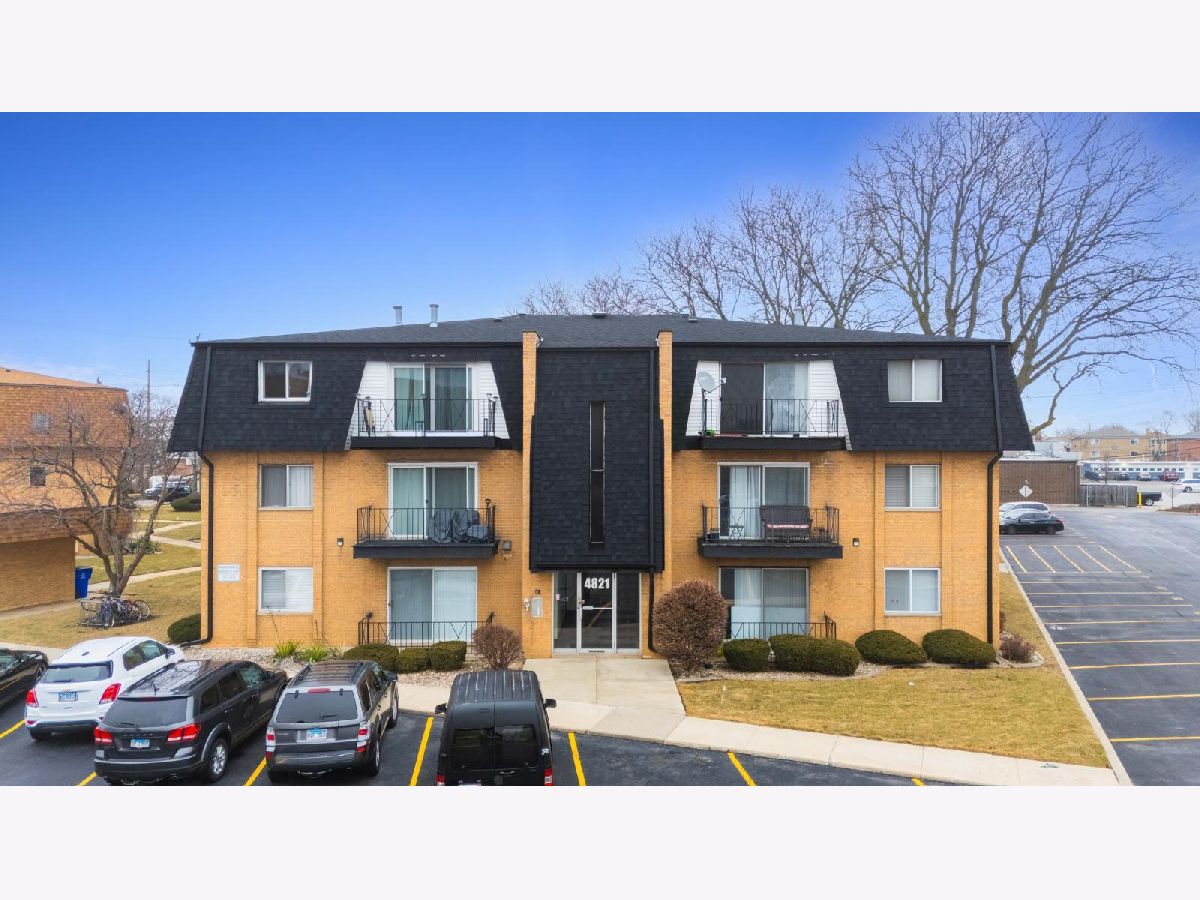 Condominiums Sold Cloister Oak Lawn Illinois, 4821 109th