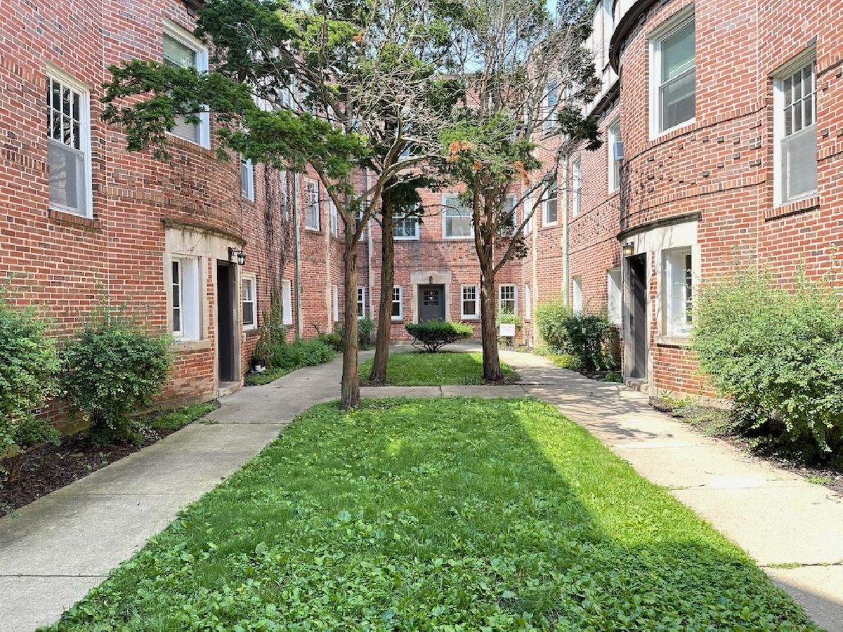  Rented Winnetka Illinois, 918 Green Bay