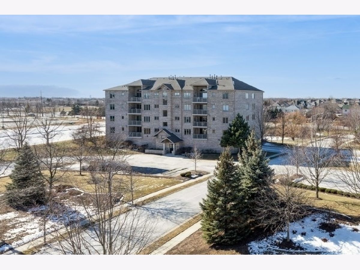 Condos & Townhomes & Homes Sold Fountain Hills Orland Park Illinois, 11110 Waters Edge