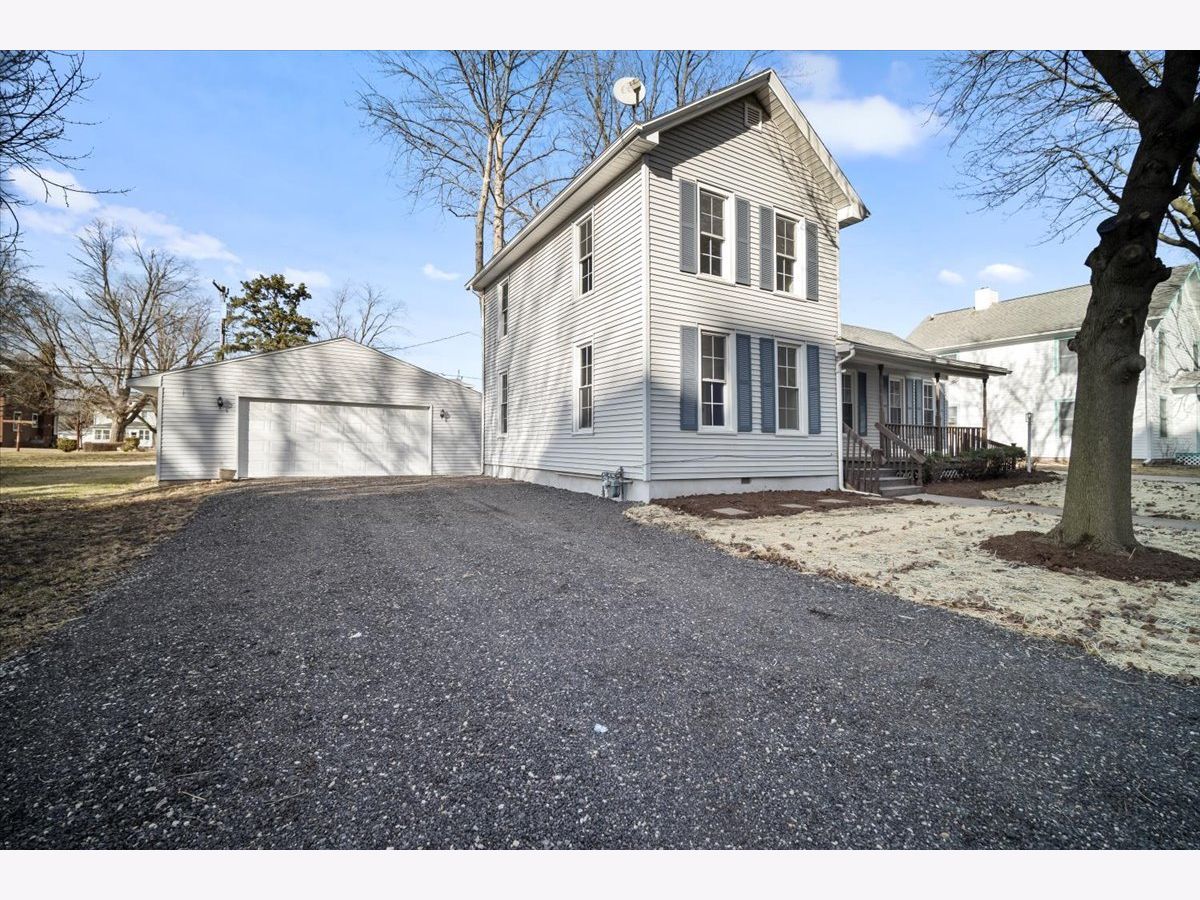  Sold Danvers Illinois, 108 Main