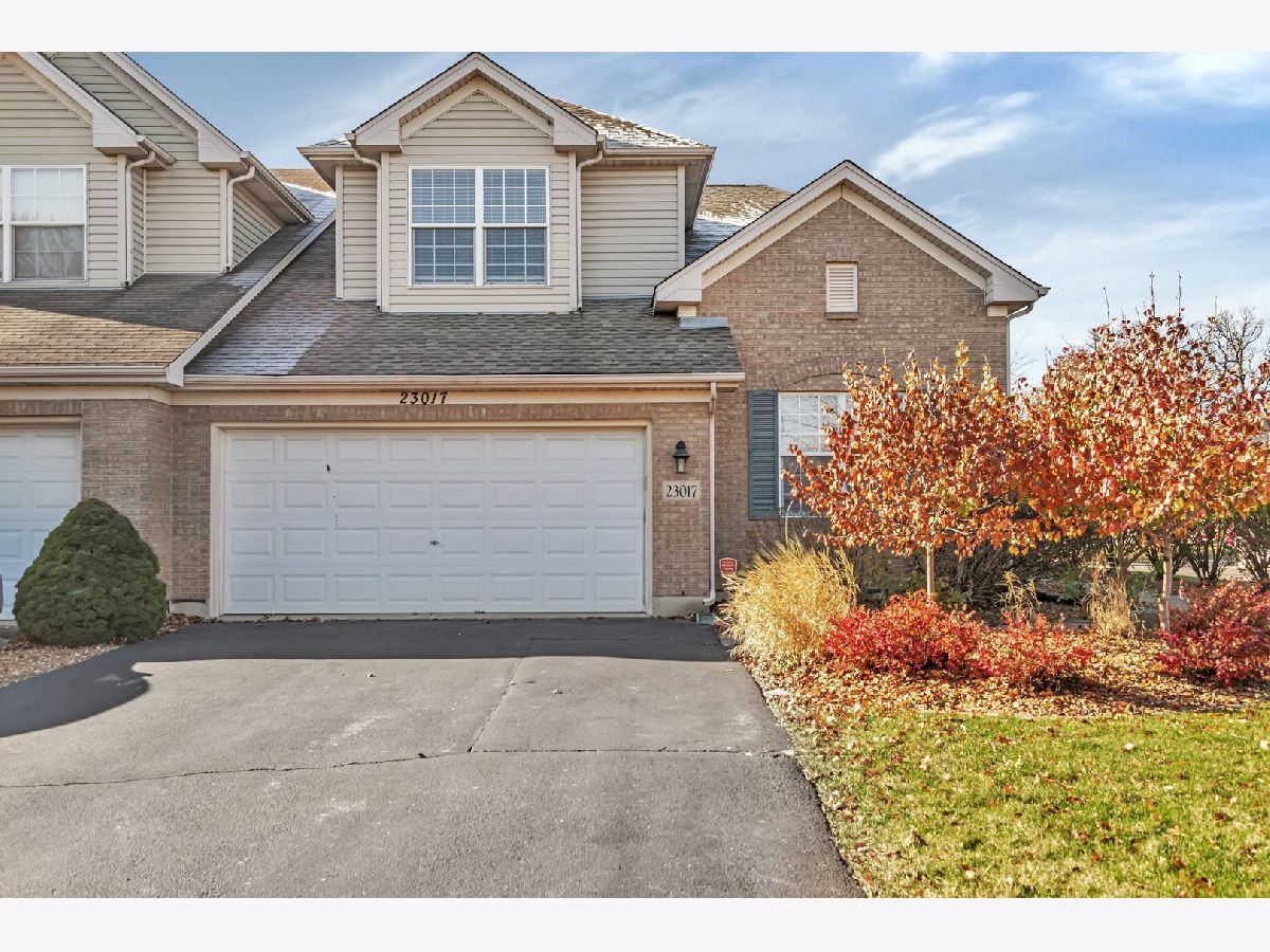 Townhomes & Homes Sold Arbor Creek Plainfield Illinois, 23017 Birch