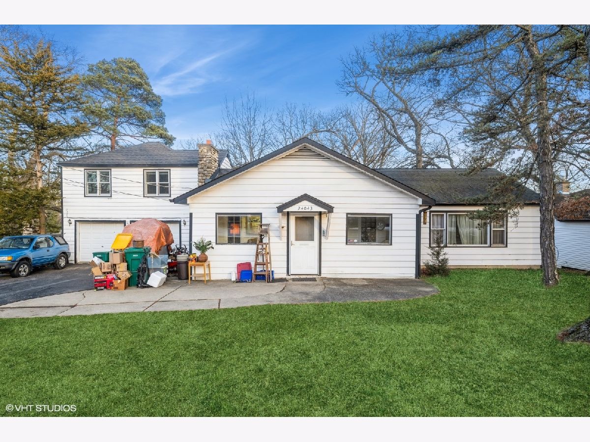 Homes Sold Forest Lake Lake Zurich Illinois, 24043 Overhill