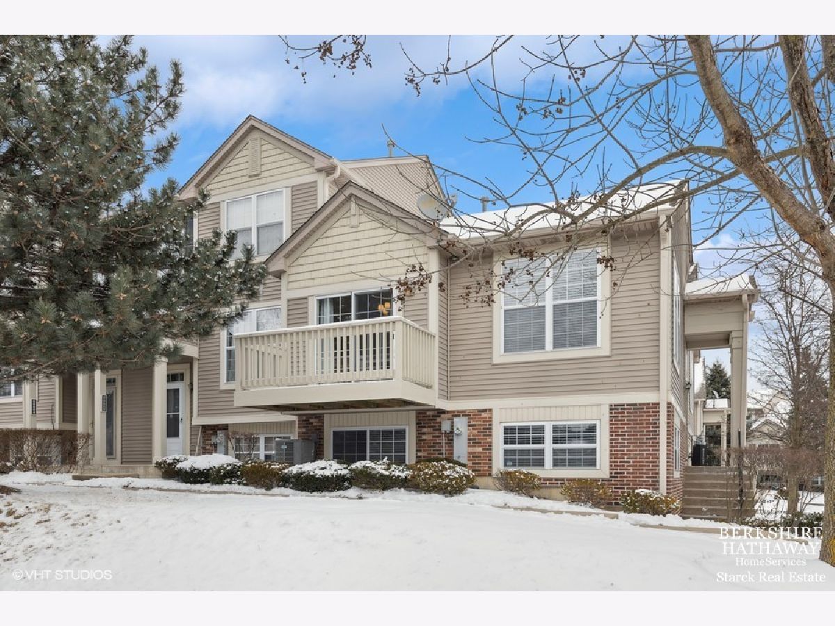 Townhomes & Condos & Homes Sold The Pines Of Lakemoor Lakemoor Illinois, 28800 Pondview