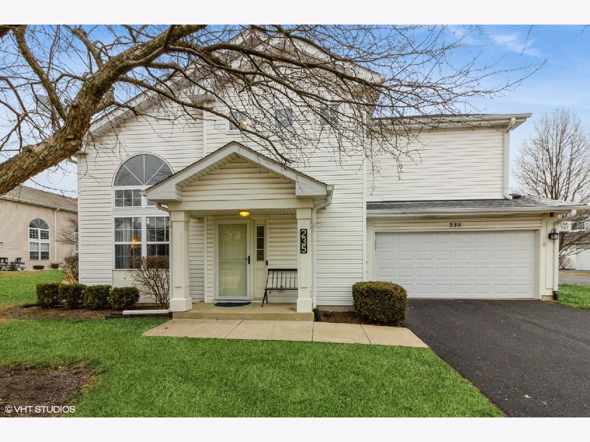 Townhomes & Homes Sold Waterford Oaks North Aurora Illinois, 235 Abington