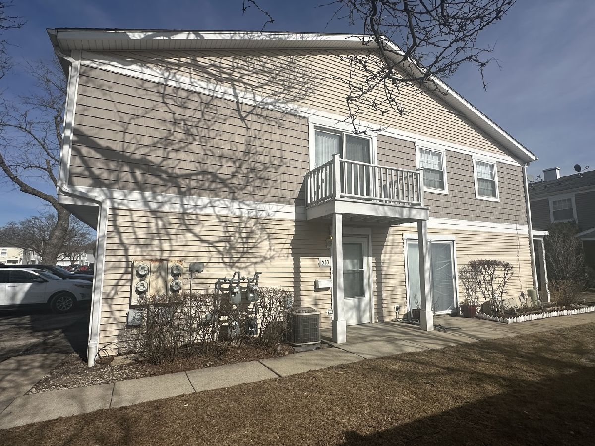 Townhomes & Condos Sold Cedar Run Wheeling Illinois, 547 Vail
