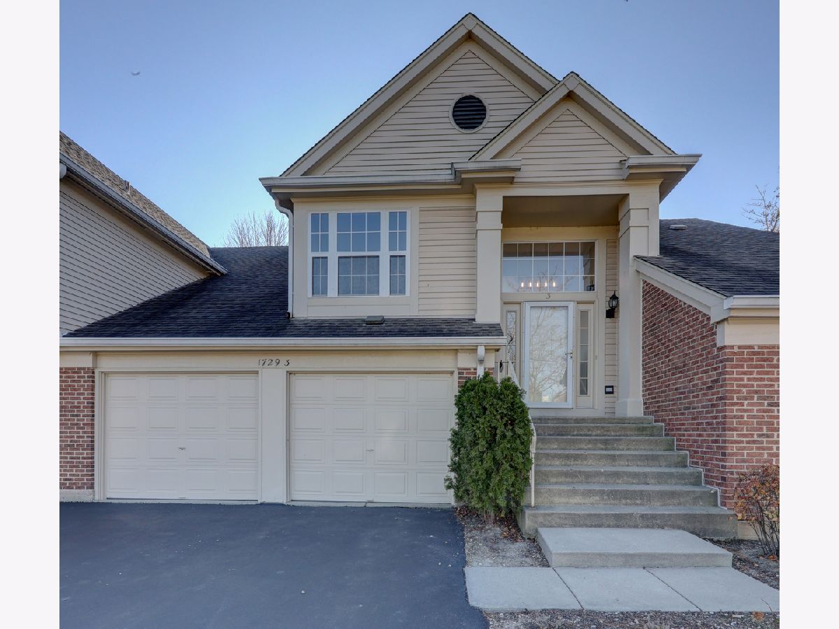 Townhomes & Condos & Homes Sold Fairfax Commons Bartlett Illinois, 1729 Fairfax