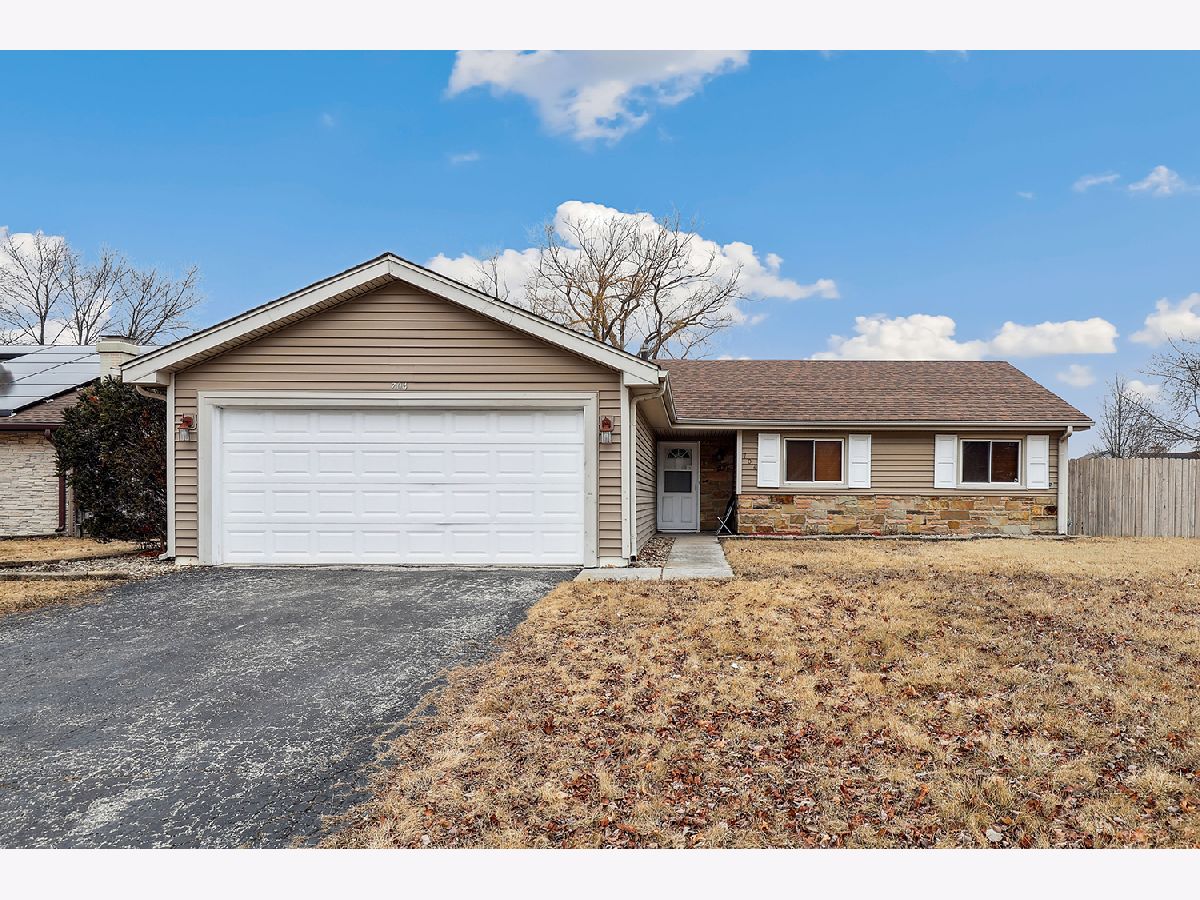 Homes Sold Cherrywood East Bolingbrook Illinois, 704 Melissa