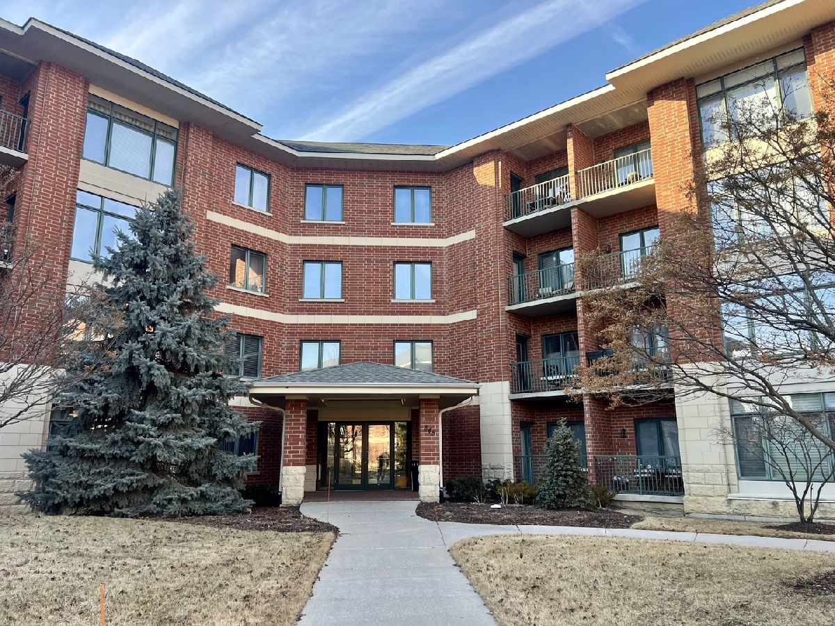 Condominiums Sold Fountain Square Lombard Illinois, 845 22nd