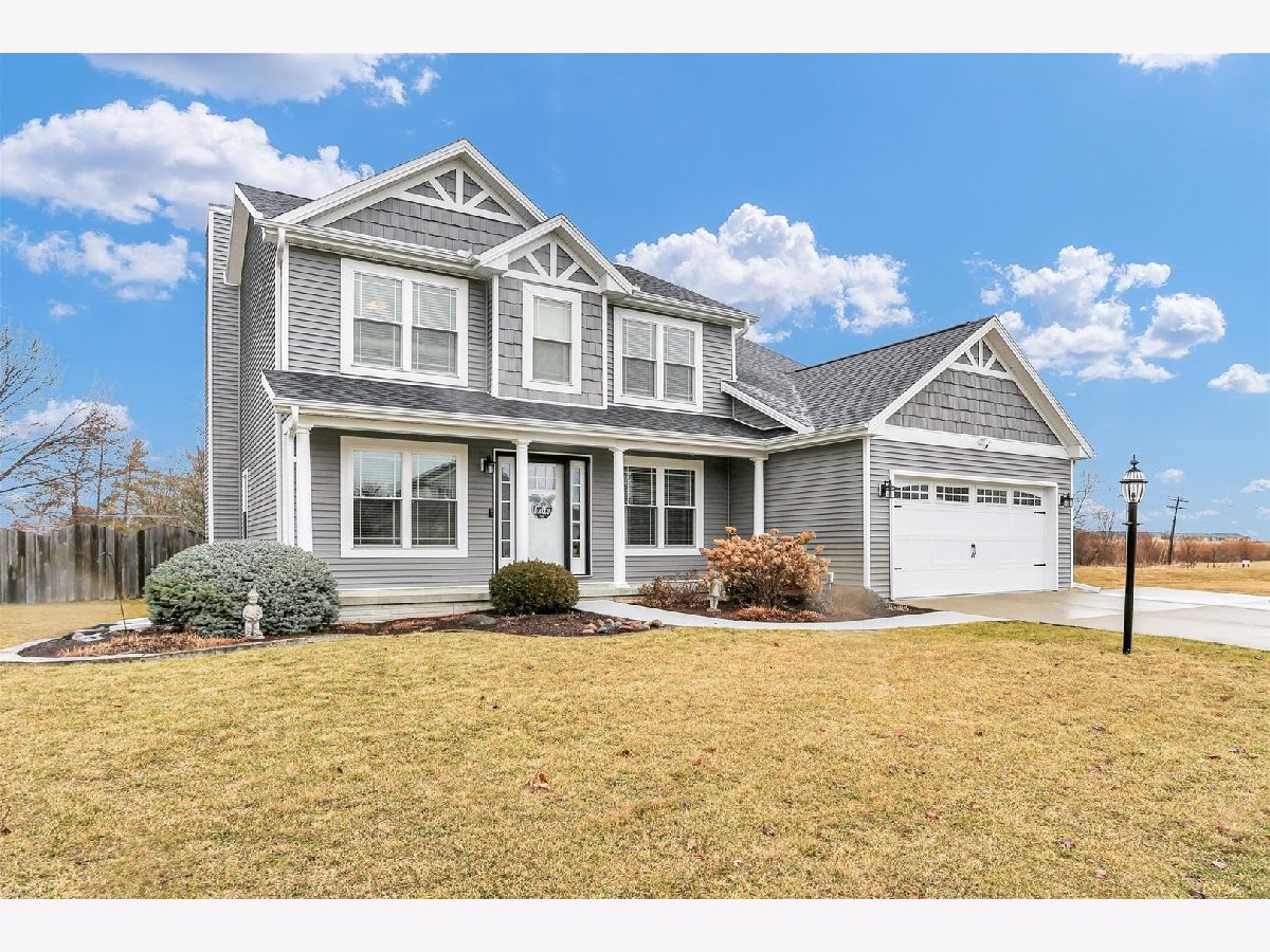 Homes & Condos & Townhomes Sold Prairie Fields Savoy Illinois, 302 Goldenrod