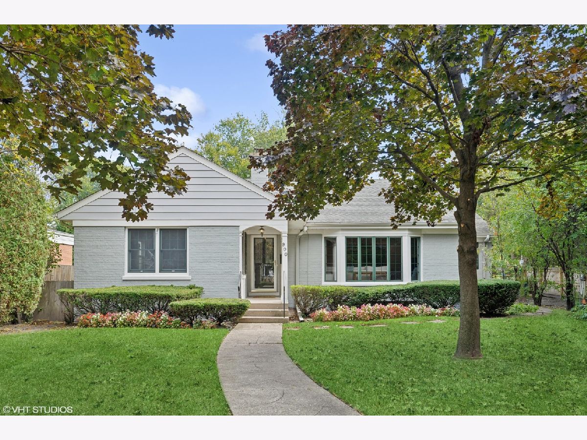 Homes & Condominiums Sold Indian Hill Estates Wilmette Illinois, 900 Locust