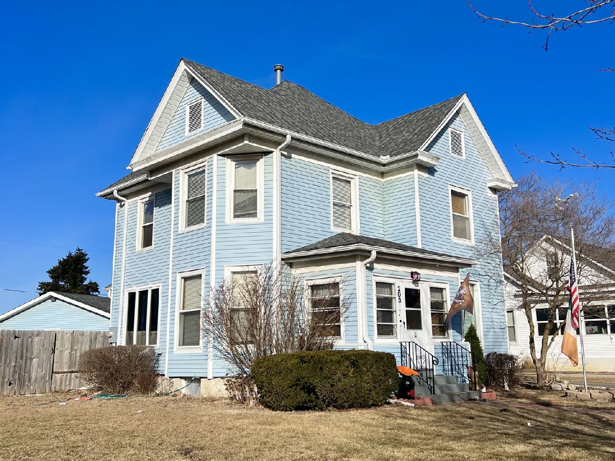  Sold Flanagan Illinois, 203 Jefferson