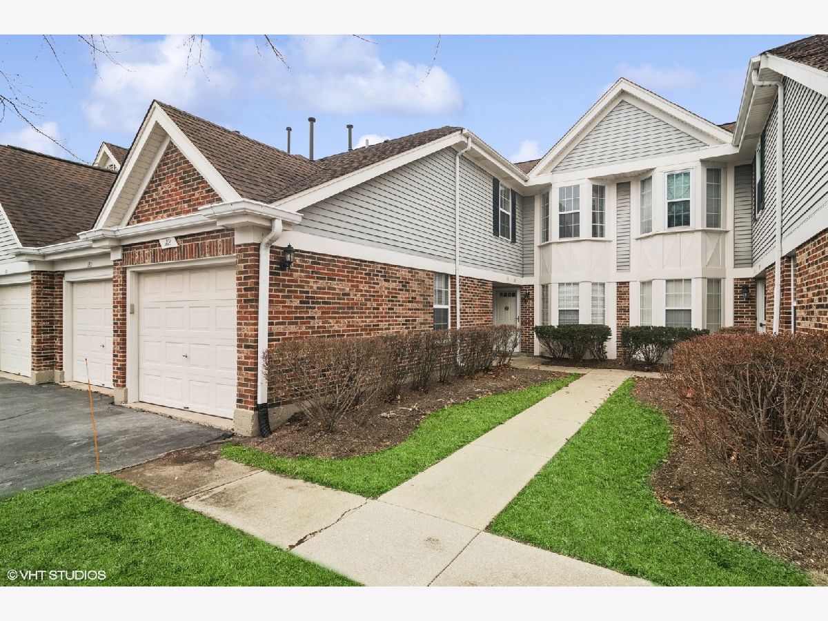 Homes & Townhomes & Condos Rented Old Farm Village Buffalo Grove Illinois, 182 White Branch