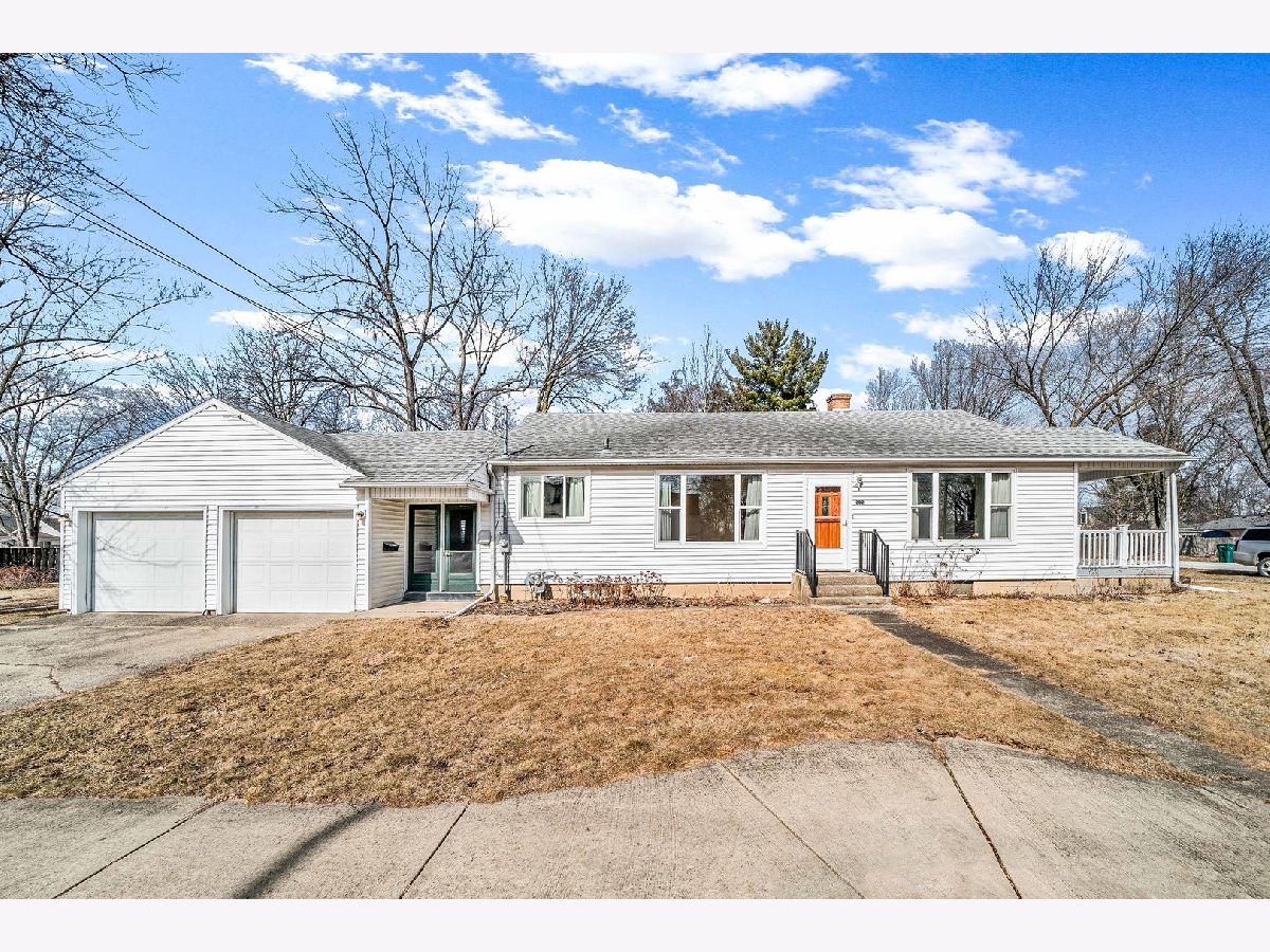  Rented Plano Illinois, 202 Rock