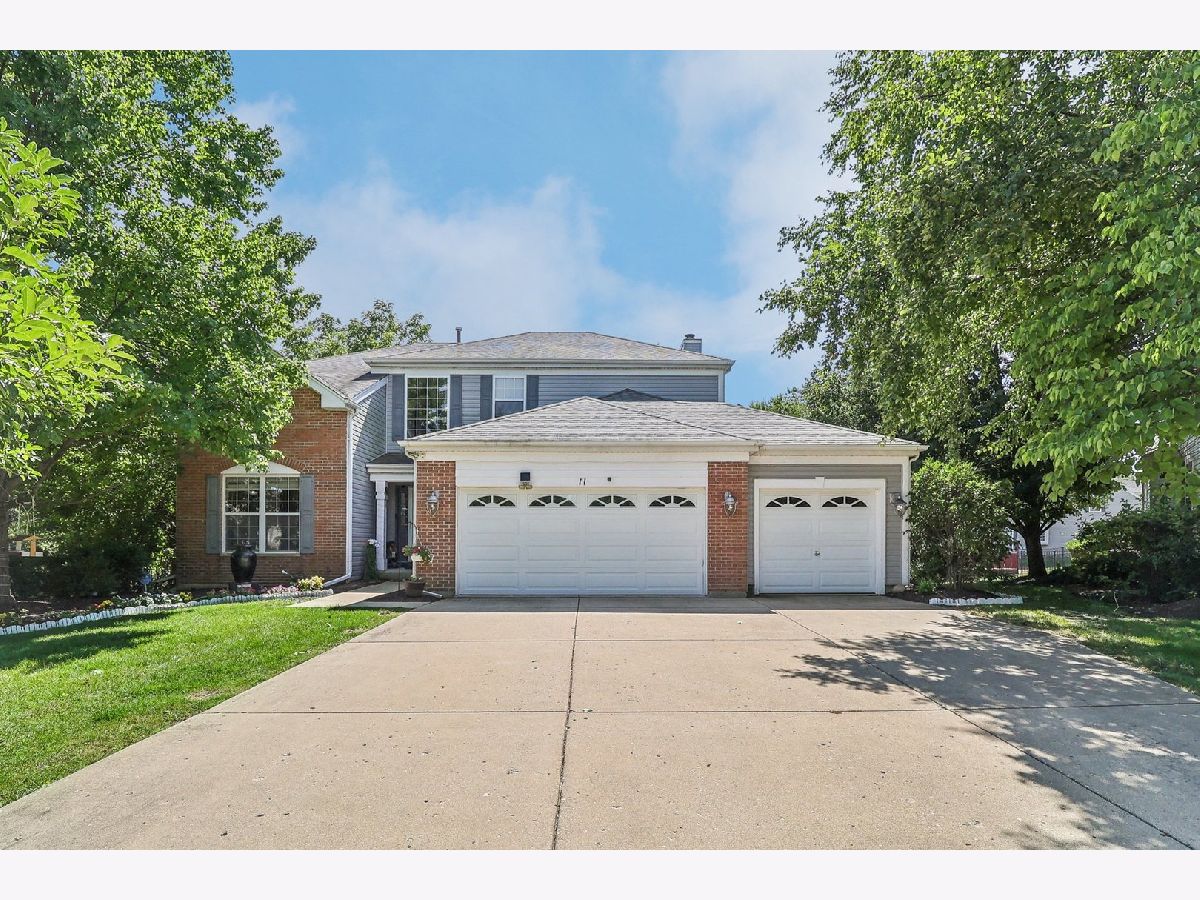 Homes Sold Suncrest Streamwood Illinois, 11 Summerfield