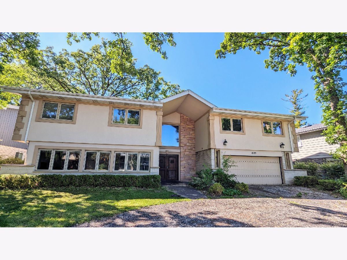 Homes Rented Centennial Park Highland Park Illinois, 1229 Eaton