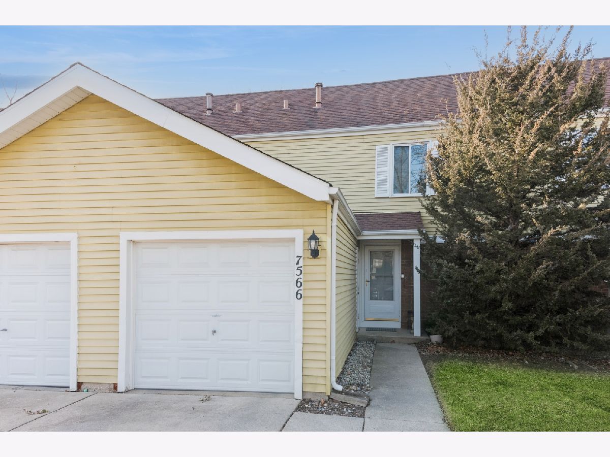 Townhomes Sold Liberty Square Hanover Park Illinois, 7566 Sarson