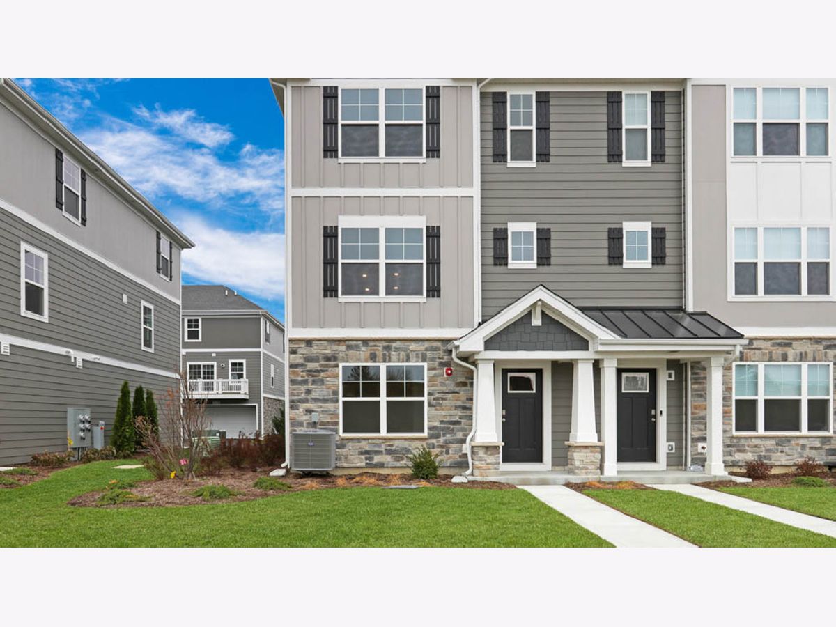 Condos & Townhomes Sold Charlestowne Lakes St Charles Illinois, 351 Bridgeview