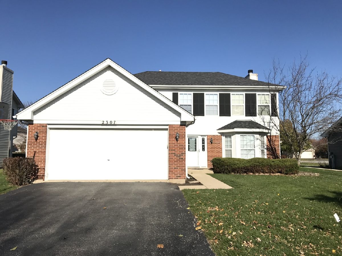 Homes Rented Lakewood Crossing Naperville Illinois, 2307 Three Farms