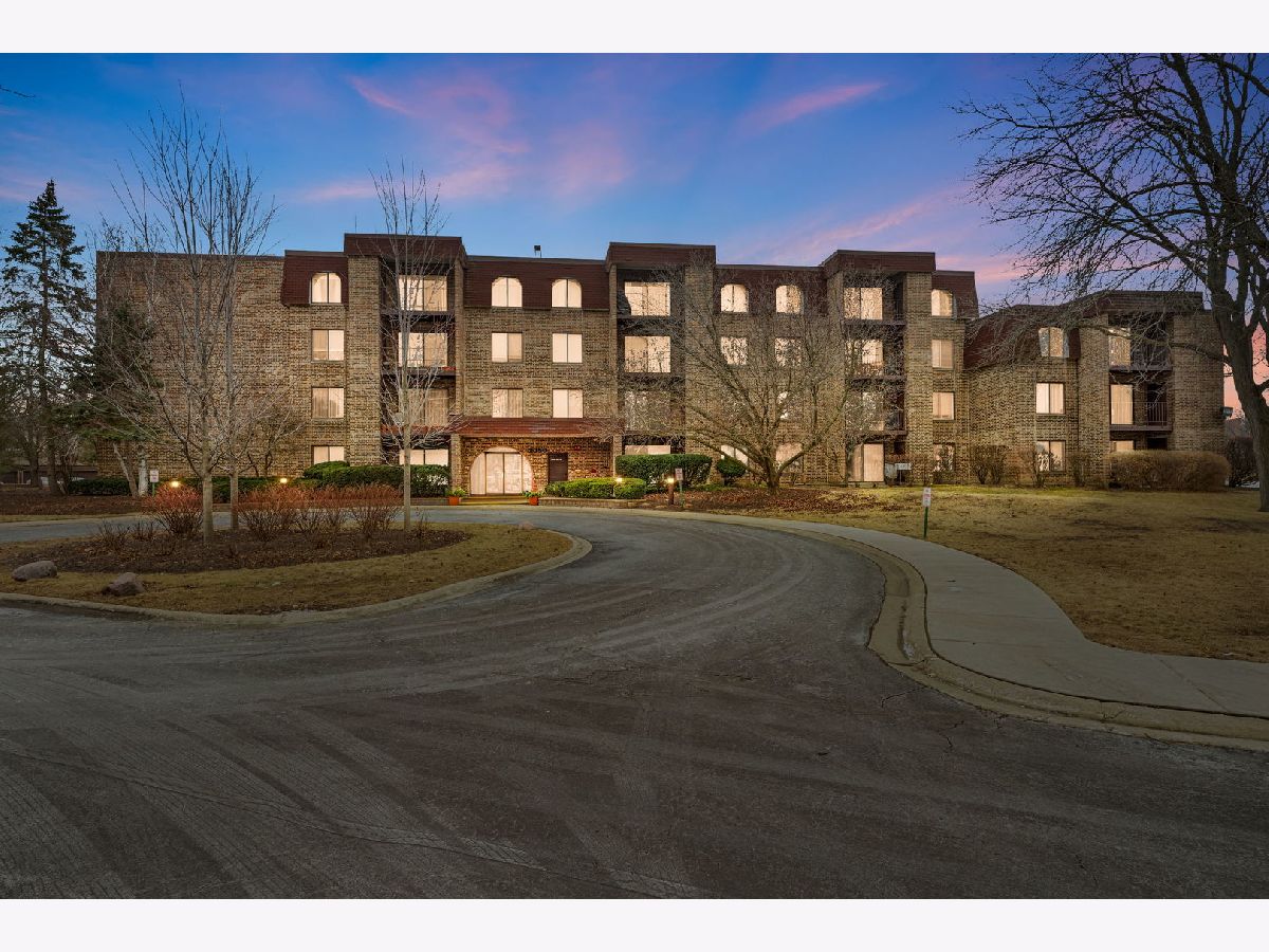 Condominiums & Homes Sold Salceda Del Norte Northbrook Illinois, 2050 Valencia