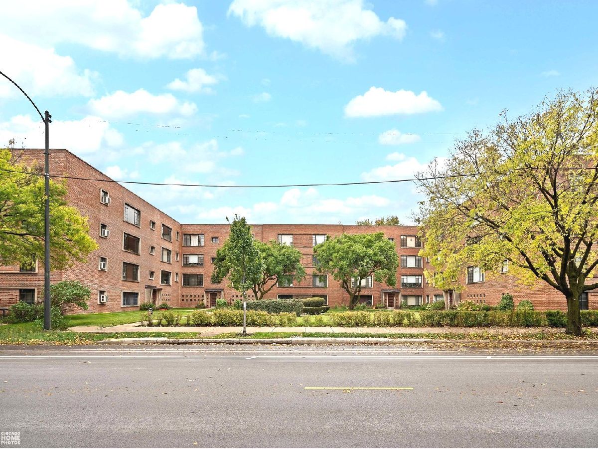 Condos & Townhomes Sold Jackson Court Chicago Illinois, 5730 Stony Island
