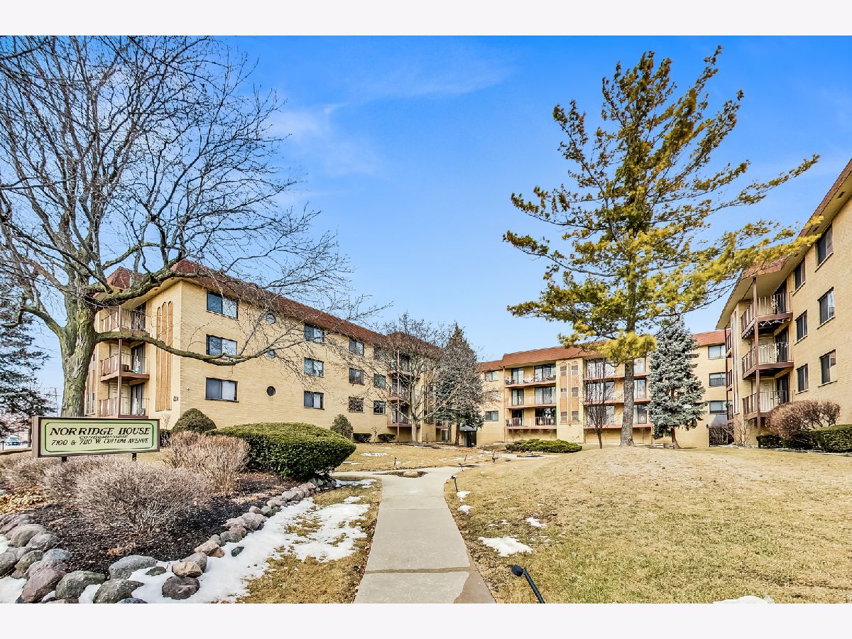 Condos & Townhomes & Homes Sold Norridge House Norridge Illinois, 7110 Cullom
