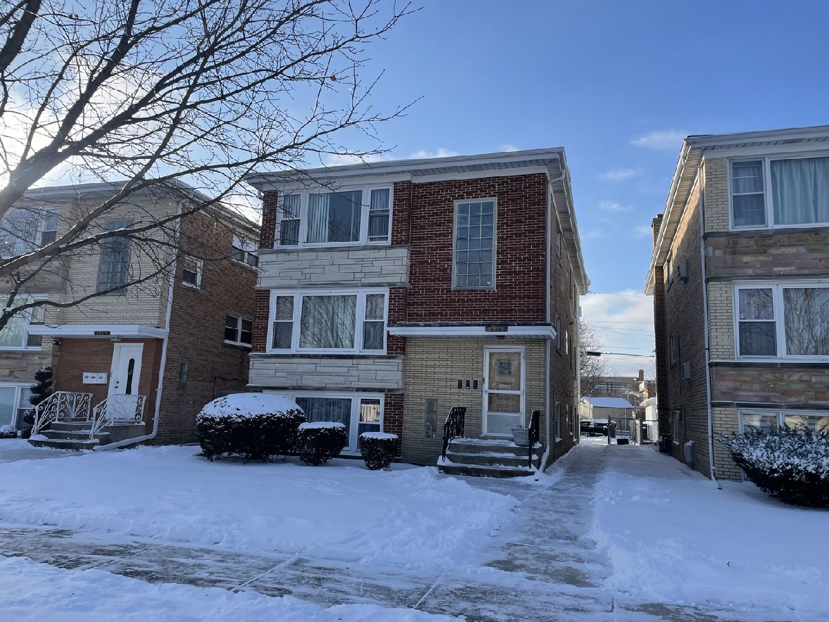  Rented Harwood Heights Illinois, 6813 Leland