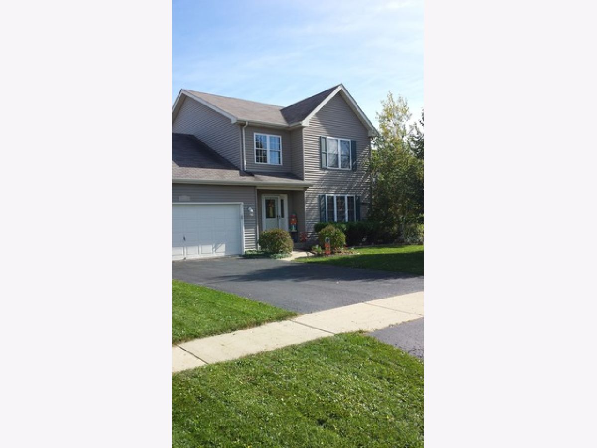 Homes Sold Prairie Ridge Woodstock Illinois, 1521 Portage