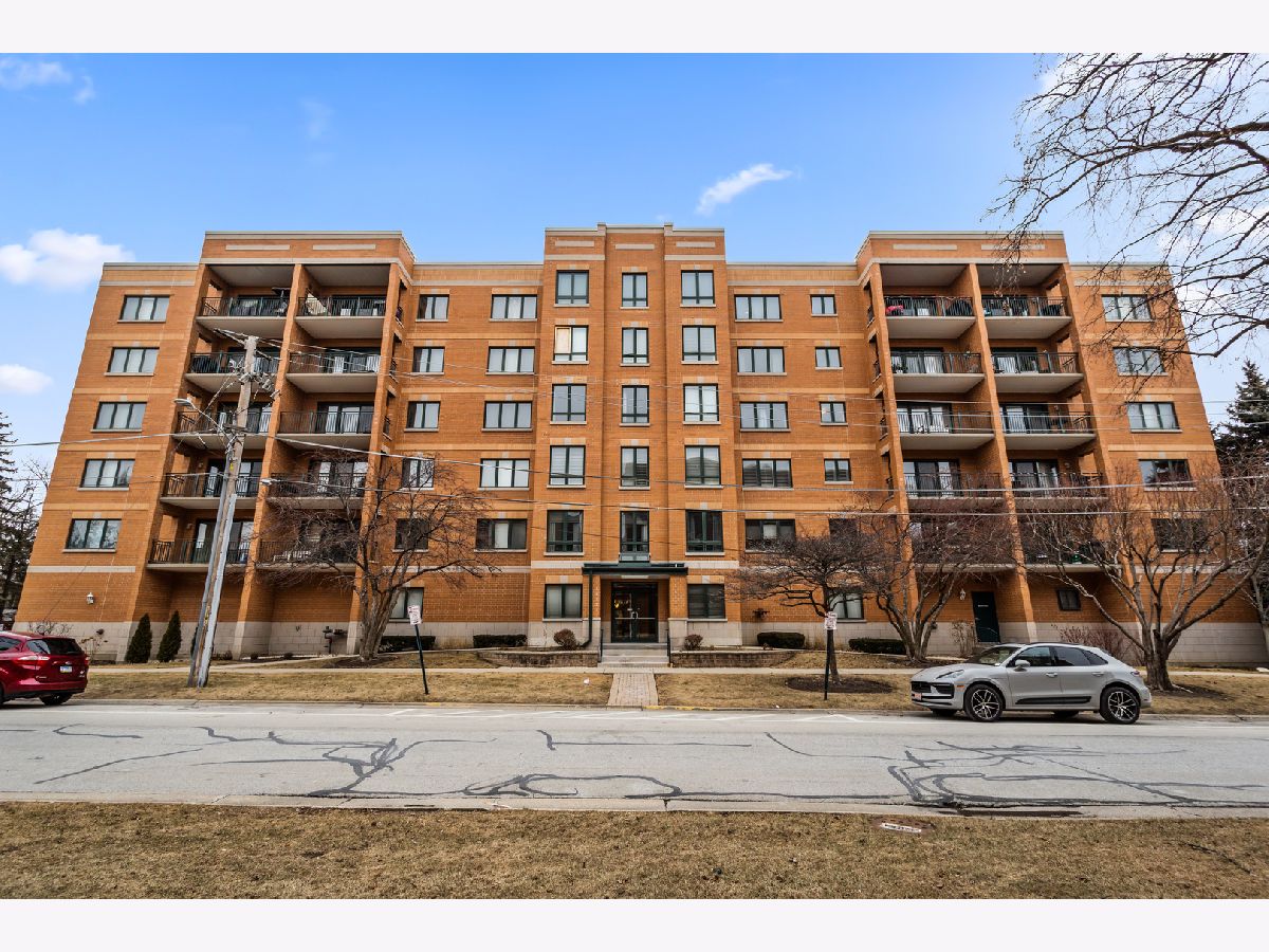Condominiums Sold Ashland Place Des Plaines Illinois, 1636 Ashland