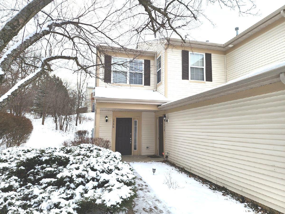 Townhomes & Homes Sold Aragon Carpentersville Illinois, 1336 Brookdale