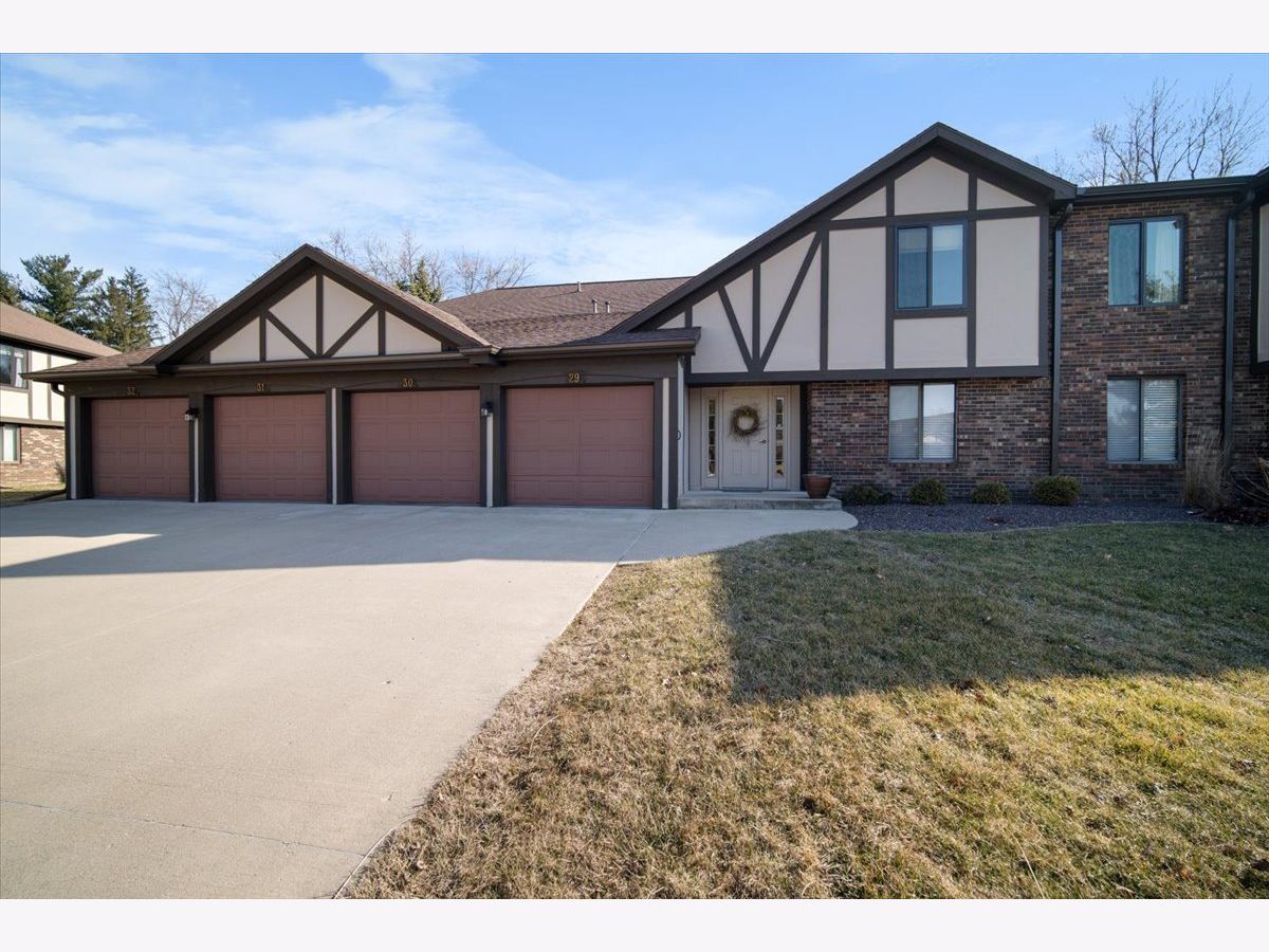 Condos & Townhomes Sold Brandywine Bloomington Illinois, 31 Brandywine