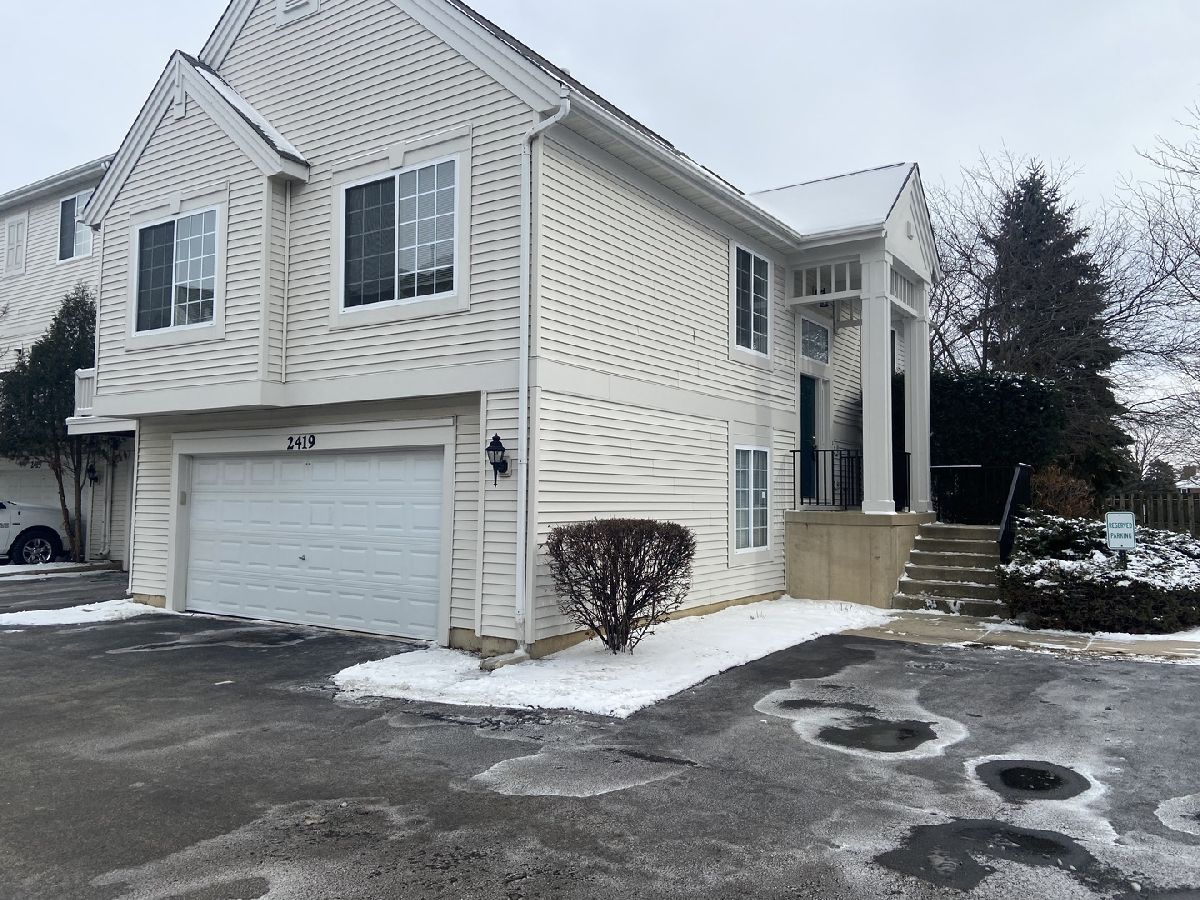 Townhomes & Condos Rented Ogden Pointe At The Wheatlands Aurora Illinois, 2419 Oakfield
