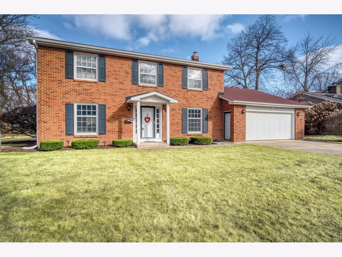 Homes Sold Sans Souci Aurora Illinois, 2341 Taliesin